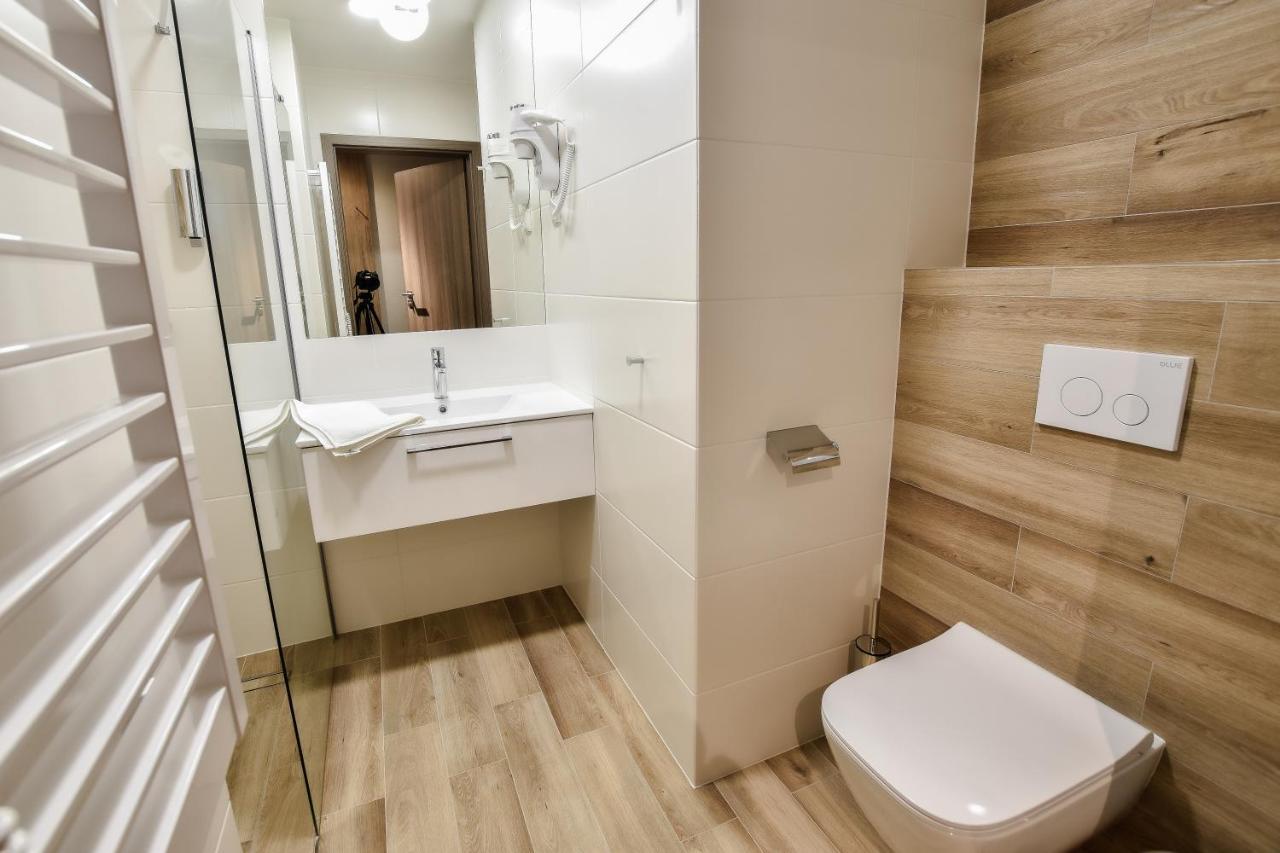 Strzelnica Hotel I Restauracja Starogard Gdanski Ngoại thất bức ảnh