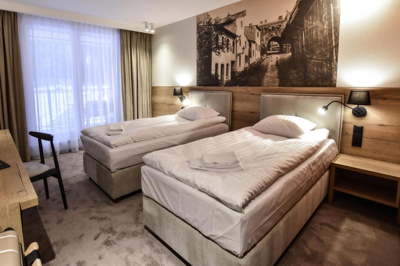 Strzelnica Hotel I Restauracja Starogard Gdanski Ngoại thất bức ảnh