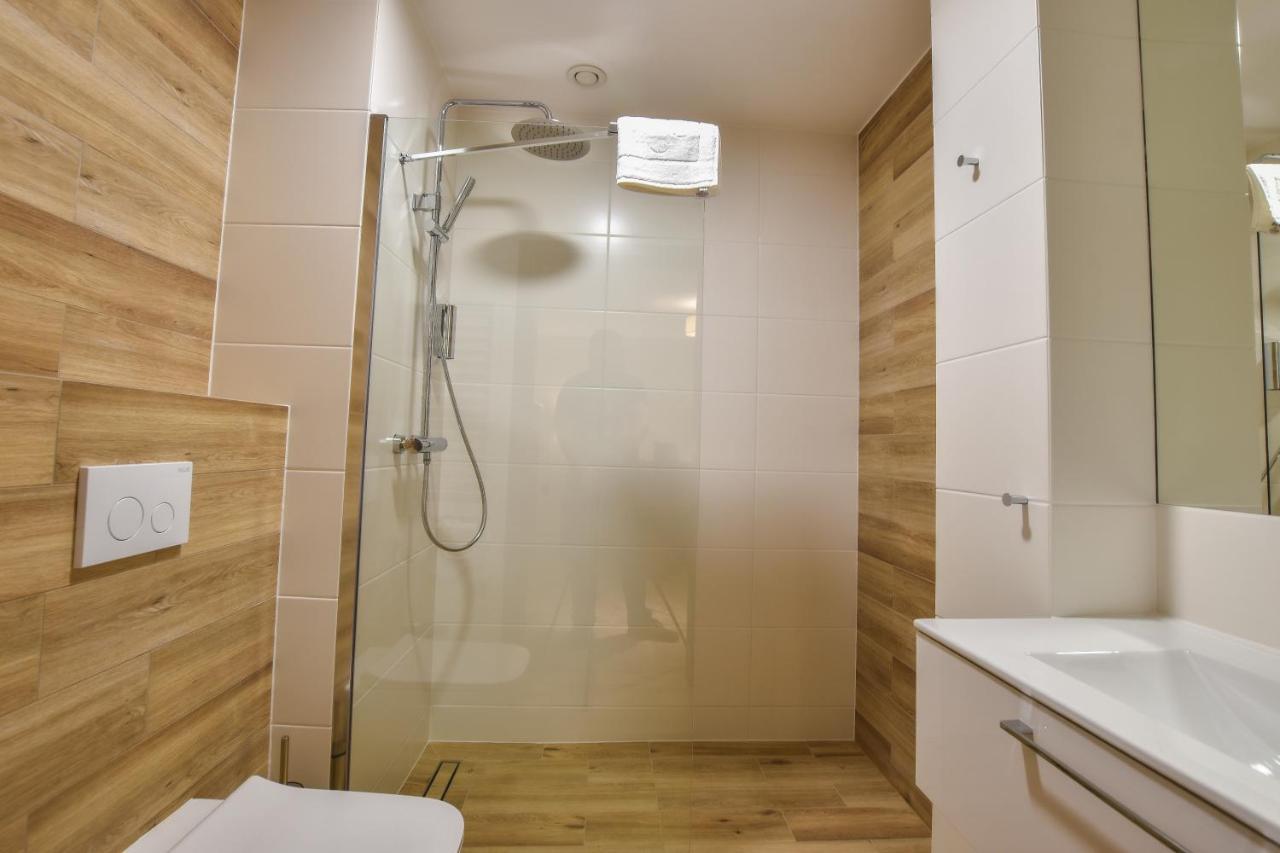 Strzelnica Hotel I Restauracja Starogard Gdanski Ngoại thất bức ảnh