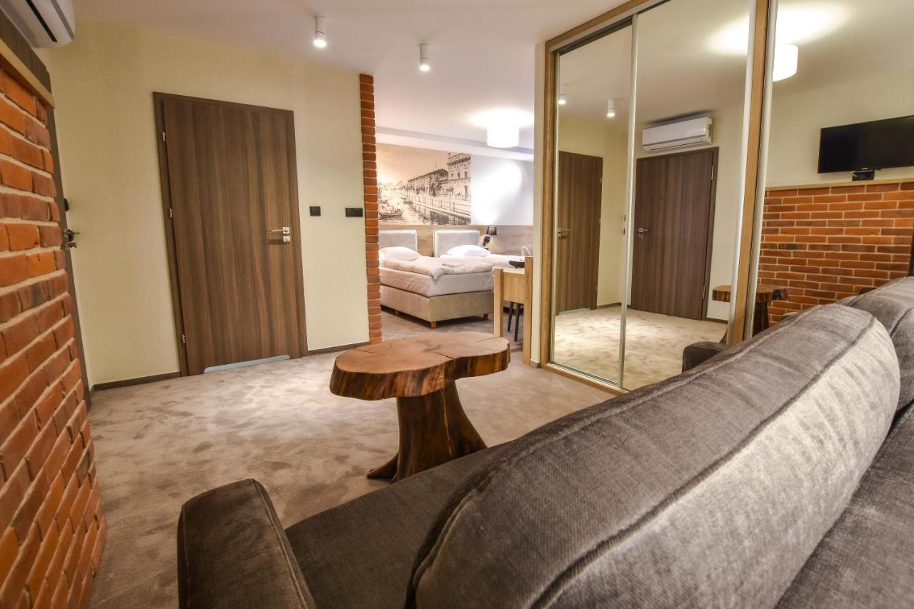 Strzelnica Hotel I Restauracja Starogard Gdanski Ngoại thất bức ảnh